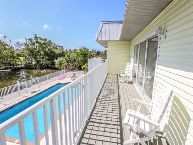 Fort Myers Vacation Compound Seven Bedroom  with Pool